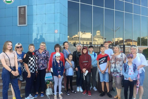 Сегодня наши дети отправились на финал "Игр победителей" в Москву. Болеем за них и ждём возвращения. Вперёд, к новым победам!