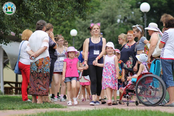 Совсем скоро стартует наш новый проект "Семейные выходные". Мы организуем его впервые для семей, воспитывающих детей с неизлечимым диагнозом