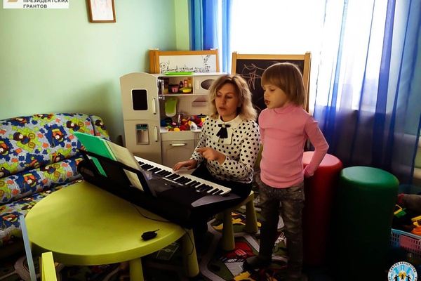 Будни наших подопечных раскрашены яркими красками как и эта осень.